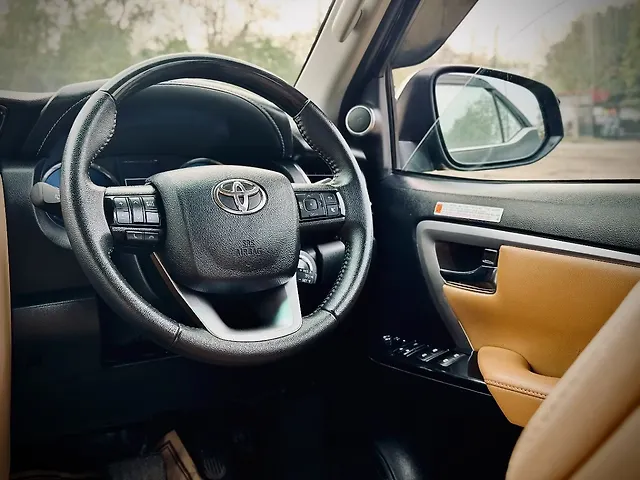 Used Toyota Fortuner 4x2 2WD Diesel 2.8L Turbo Automatic in Delhi Used Toyota Fortuner 4x2 2WD Diesel 2.8L Turbo Automatic in Delhi