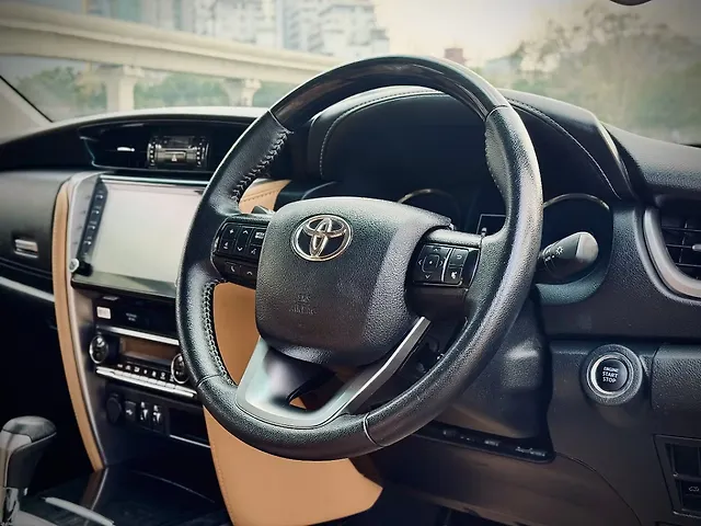 Used Toyota Fortuner 4x2 2WD Diesel 2.8L Turbo Automatic in Delhi Used Toyota Fortuner 4x2 2WD Diesel 2.8L Turbo Automatic in Delhi