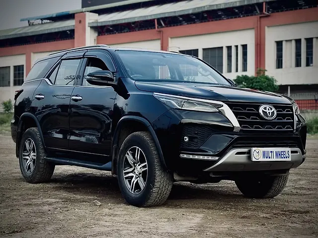 Used Toyota Fortuner 4x2 2WD Diesel 2.8L Turbo Automatic in Delhi Used Toyota Fortuner 4x2 2WD Diesel 2.8L Turbo Automatic in Delhi