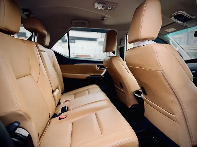 Used Toyota Fortuner 4x2 2WD Diesel 2.8L Turbo Automatic in Delhi Used Toyota Fortuner 4x2 2WD Diesel 2.8L Turbo Automatic in Delhi