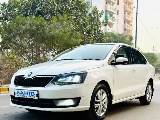 Used 2017 Skoda Rapid in Agra