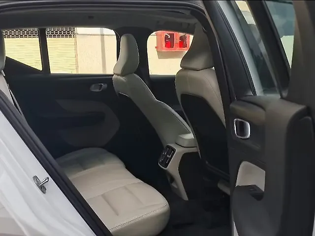 Used Volvo XC40 B4 Ultimate [2022-2023] in Delhi