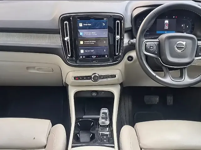 Used Volvo XC40 B4 Ultimate [2022-2023] in Delhi