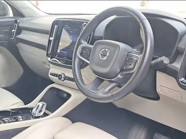 Used Volvo XC40 B4 Ultimate [2022-2023] in Delhi