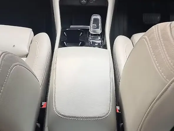 Used Volvo XC40 B4 Ultimate [2022-2023] in Delhi