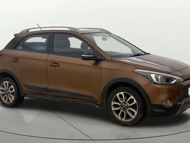 Used 2016 Hyundai i20 Active in Thane