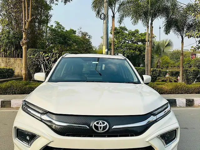 Used 2024 Toyota Urban Cruiser Hyryder in Delhi