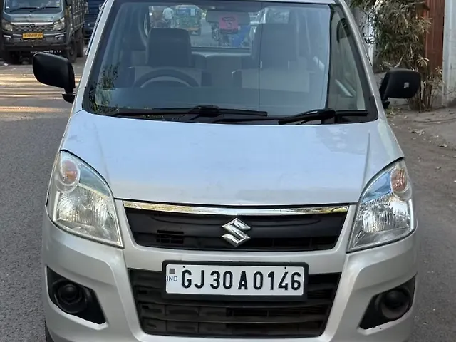 Used 2014 Maruti Suzuki Wagon R in Surat