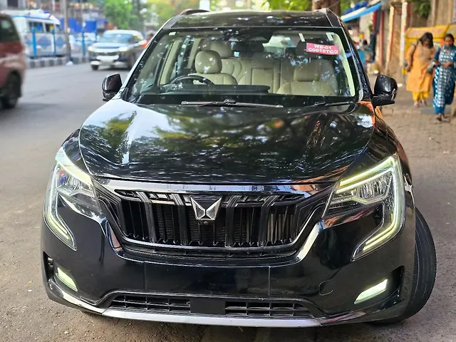 Used Mahindra Old Generation XUV700 AX7 Luxury Pack 2WD Diesel 2.2L Turbo Automatic 7 STR in Kolkata