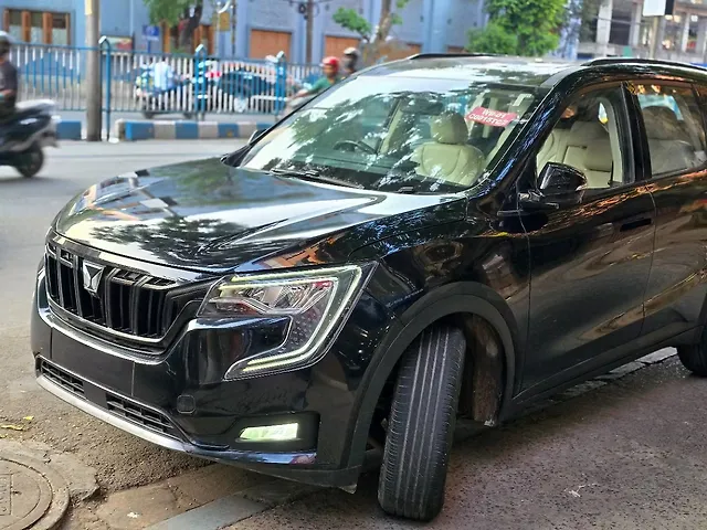 Used Mahindra Old Generation XUV700 AX7 Luxury Pack 2WD Diesel 2.2L Turbo Automatic 7 STR in Kolkata