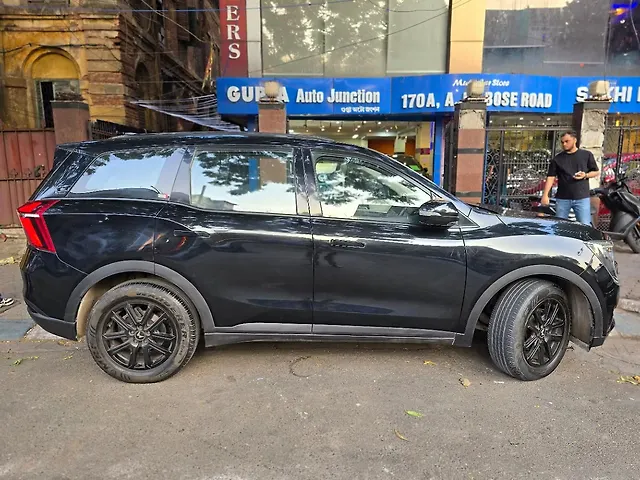 Used Mahindra Old Generation XUV700 AX7 Luxury Pack 2WD Diesel 2.2L Turbo Automatic 7 STR in Kolkata