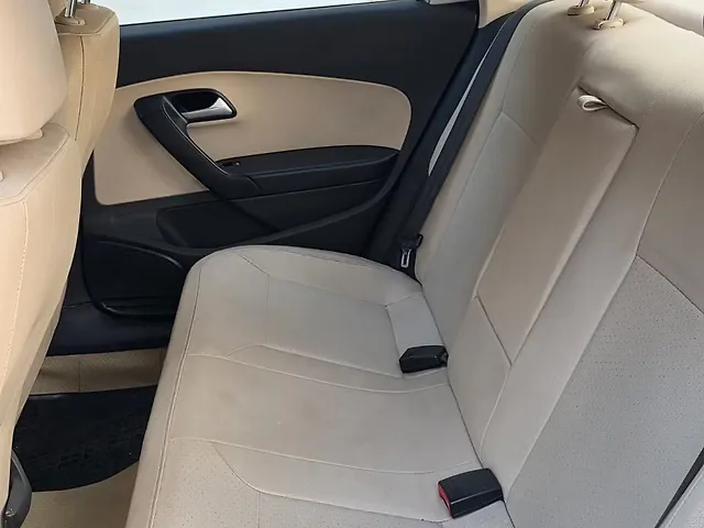 Used Volkswagen Vento [2015-2019] Highline Petrol AT [2015-2016] in Coimbatore
