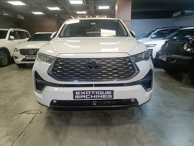 Used 2024 Toyota Innova Hycross in Lucknow