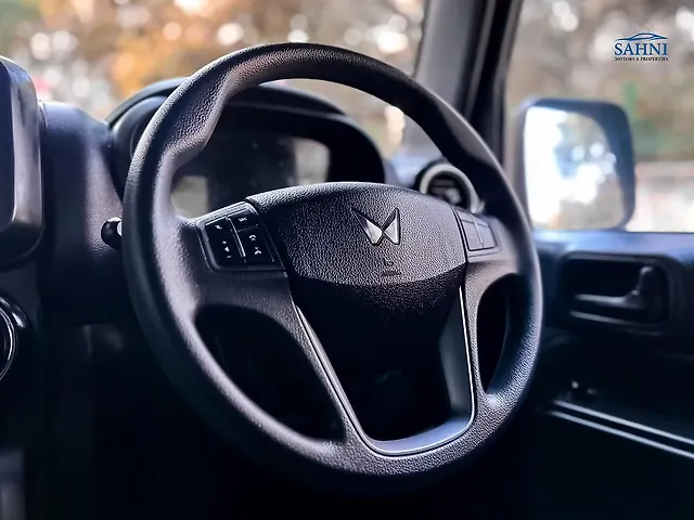 Used Mahindra Thar [2020-2025] LX Hard Top Petrol AT RWD in Delhi