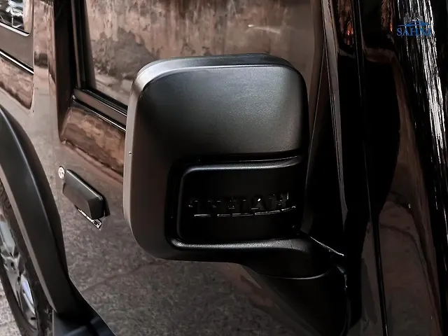 Used Mahindra Thar [2020-2025] LX Hard Top Petrol AT RWD in Delhi