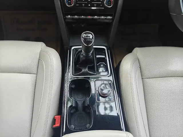 Used Mahindra Old Generation XUV700 AX 7 Diesel MT Luxury Pack 7 STR [2021] in Kolkata