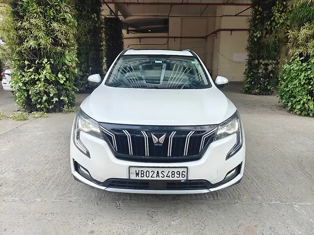 Used Mahindra Old Generation XUV700 AX 7 Diesel MT Luxury Pack 7 STR [2021] in Kolkata