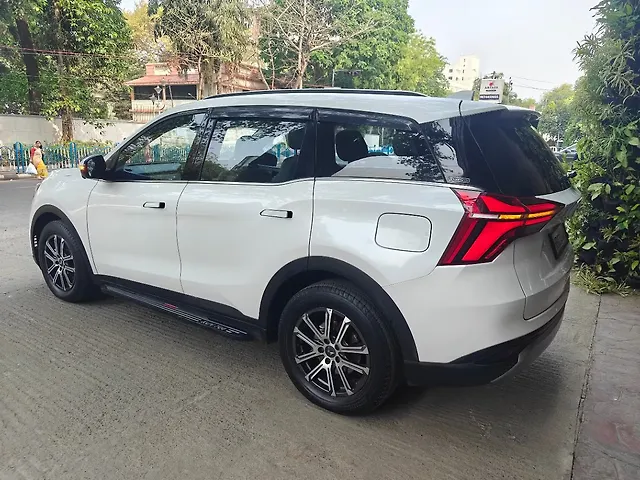 Used Mahindra Old Generation XUV700 AX 7 Diesel MT Luxury Pack 7 STR [2021] in Kolkata