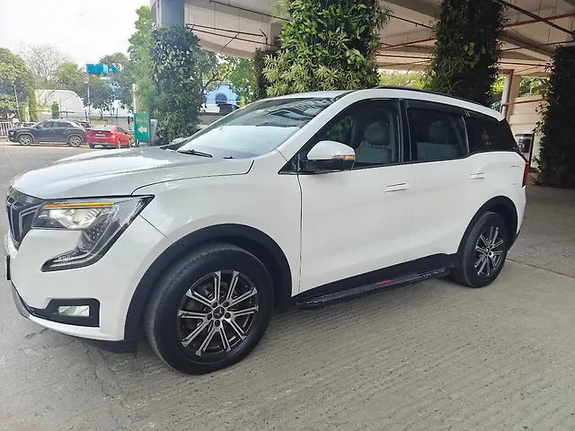 Used Mahindra Old Generation XUV700 AX 7 Diesel MT Luxury Pack 7 STR [2021] in Kolkata