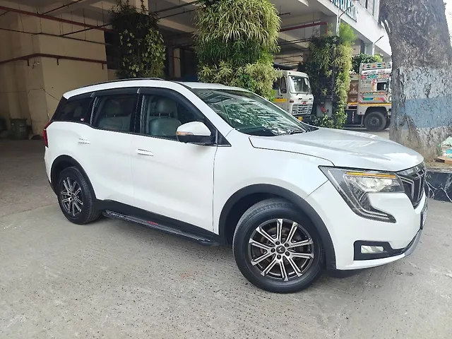 Used Mahindra Old Generation XUV700 AX 7 Diesel MT Luxury Pack 7 STR [2021] in Kolkata