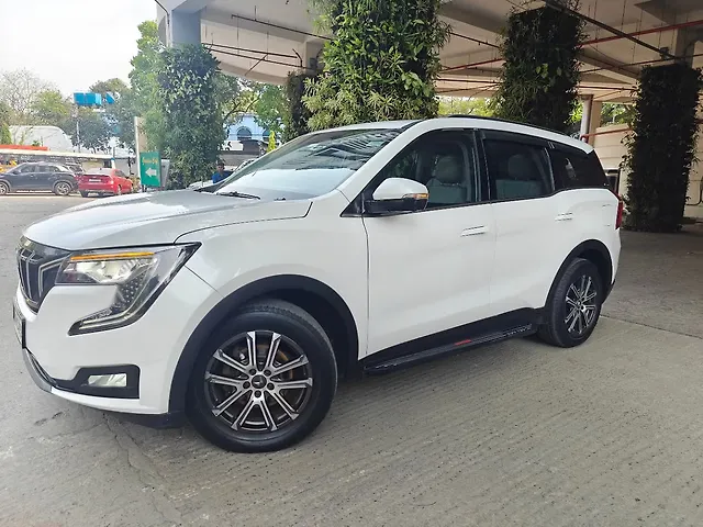 Used Mahindra Old Generation XUV700 AX 7 Diesel MT Luxury Pack 7 STR [2021] in Kolkata