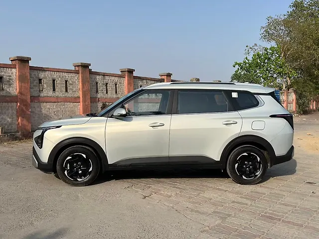 Used 2025 Kia Carens Clavis in Delhi