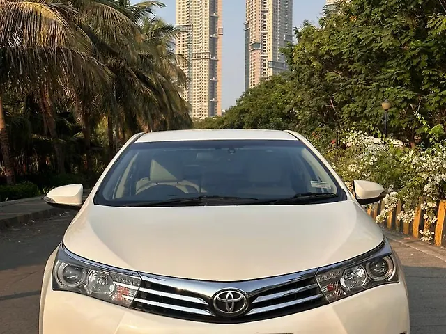 Used 2014 Toyota Corolla Altis in Mumbai