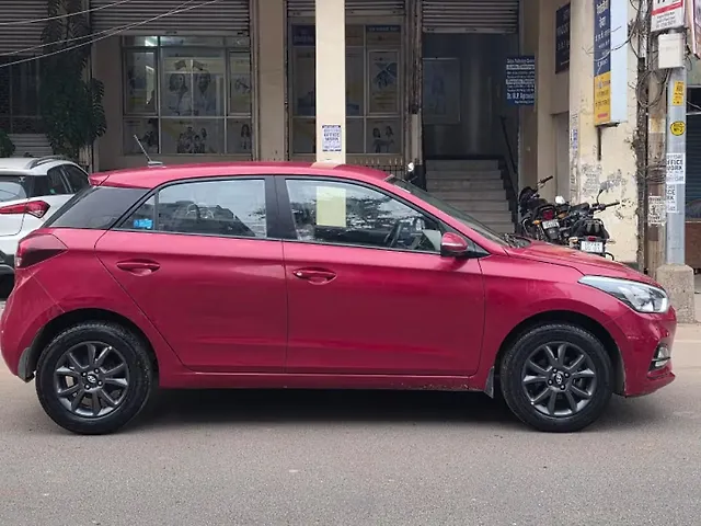 Used Hyundai i20 [2020-2023] Sportz 1.2 IVT [2020-2023] in Kanpur