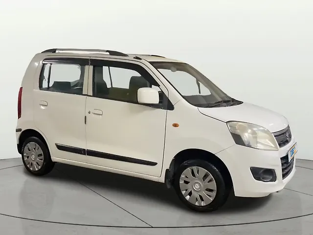Used 2013 Maruti Suzuki Wagon R in Surat
