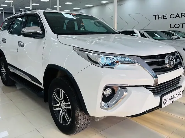 Used Toyota Fortuner [2016-2021] 2.8 4x2 MT in Pune