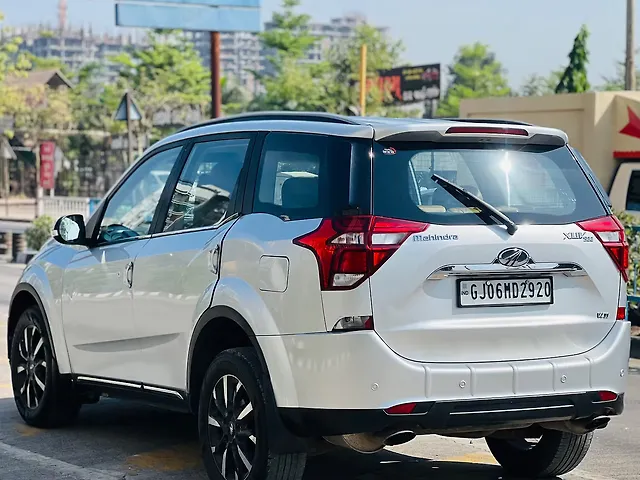 Used Mahindra XUV500 W11 [2018-2020] in Surat