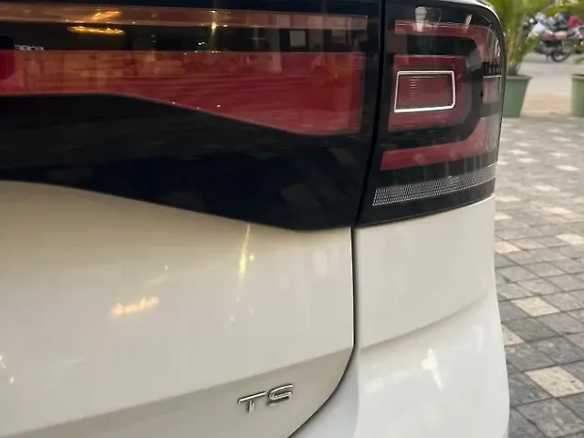 Used Volkswagen Taigun [2021-2023] Highline 1.0 TSI AT in Indore