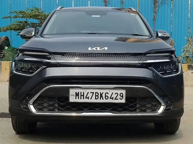 Used 2023 Kia Carens in Mumbai
