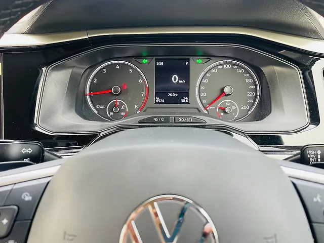 Used Volkswagen Virtus Highline Petrol 1.0L Turbo Automatic (TC) in Mumbai