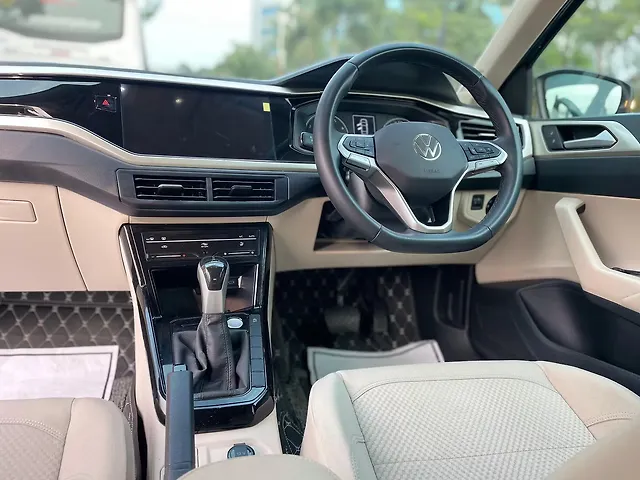 Used Volkswagen Virtus Highline Petrol 1.0L Turbo Automatic (TC) in Mumbai