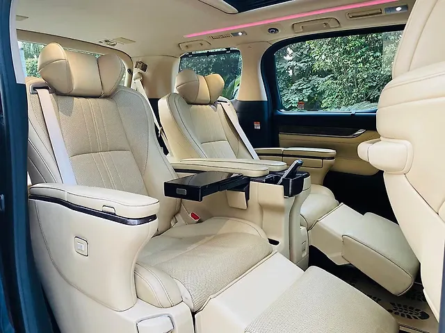 Used Toyota Vellfire VIP – Executive Lounge Hybrid (Electric + Petrol) Automatic in Delhi