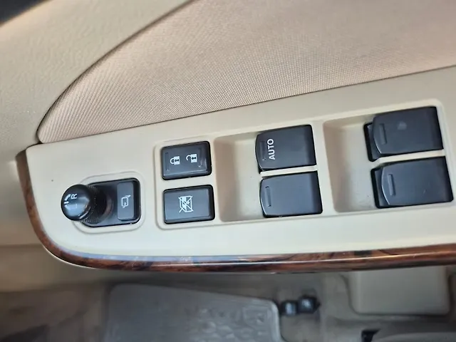 Used Maruti Suzuki Dzire [2017-2020] ZXi AMT in Mumbai