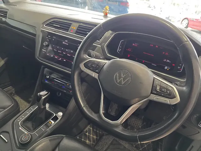 Used Volkswagen Tiguan Elegance 2.0 TSI DSG [2021] in Hyderabad