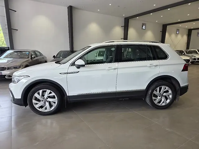 Used Volkswagen Tiguan Elegance 2.0 TSI DSG [2021] in Hyderabad