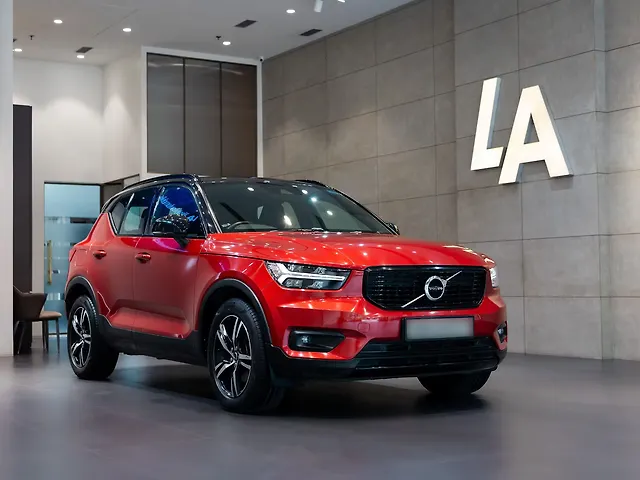 Used 2020 Volvo XC40 in Kolkata