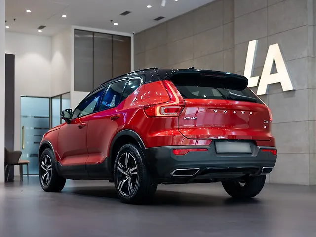 Used Volvo XC40 [2018-2022] T4 R-Design in Kolkata