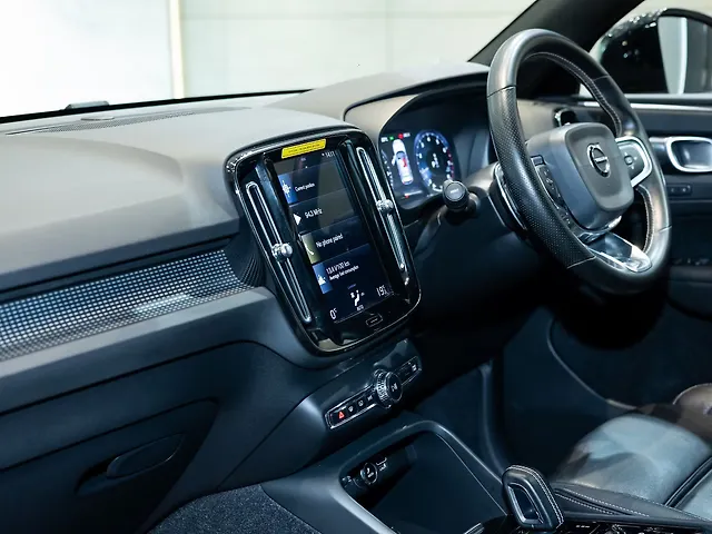 Used Volvo XC40 [2018-2022] T4 R-Design in Kolkata
