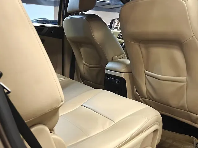 Used Ford Endeavour Titanium Plus 2.0 4x2 AT in Lucknow