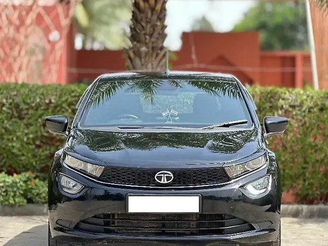 Used 2023 Tata Altroz in Surat