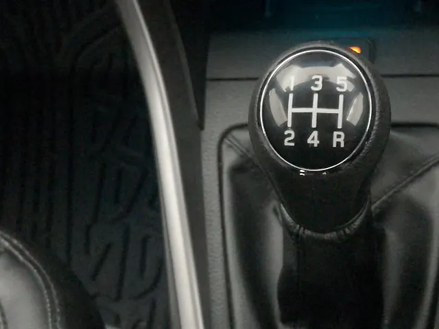 Used Maruti Suzuki Brezza Zxi Plus Petrol Manual Dual Tone in Mohali