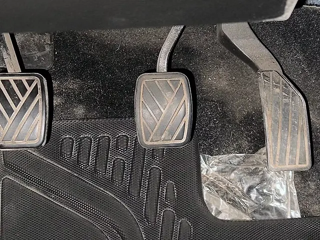 Used Maruti Suzuki Brezza Zxi Plus Petrol Manual Dual Tone in Mohali