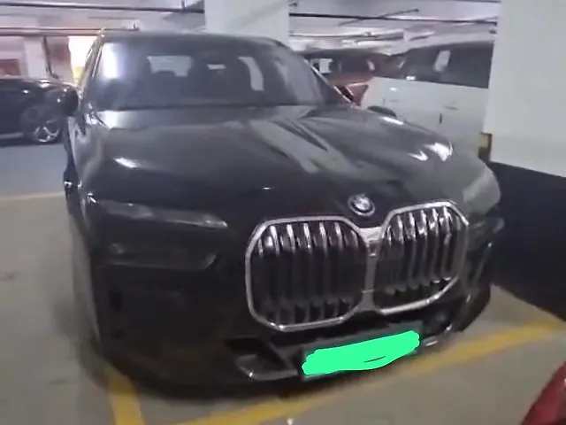 Used 2023 BMW i7 in Mumbai