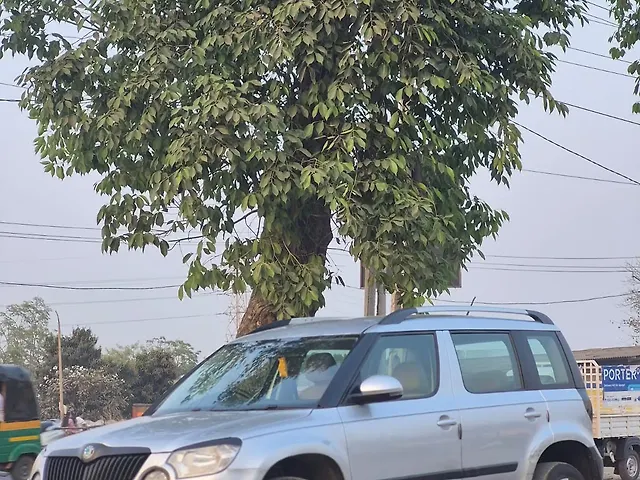 Used Skoda Yeti [2010-2014] Active 2.0 TDI CR 4x2 in Surat
