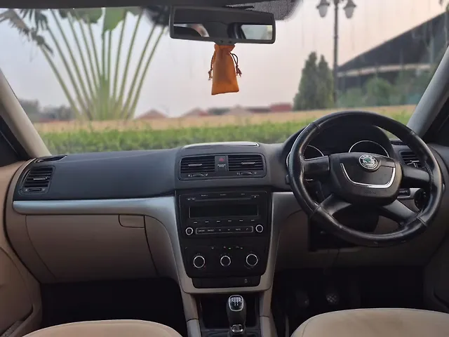 Used Skoda Yeti [2010-2014] Active 2.0 TDI CR 4x2 in Surat
