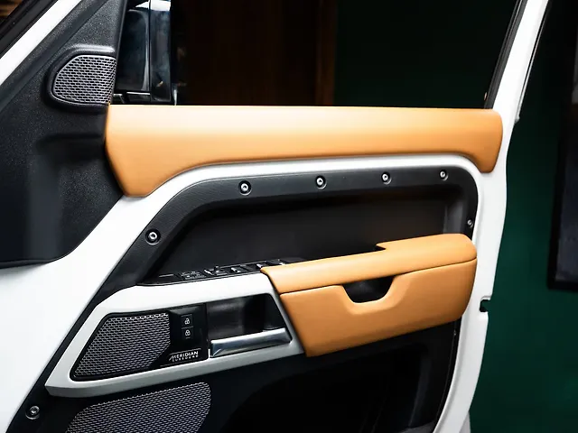 Used Land Rover Defender 110 HSE 2.0 Petrol in Delhi